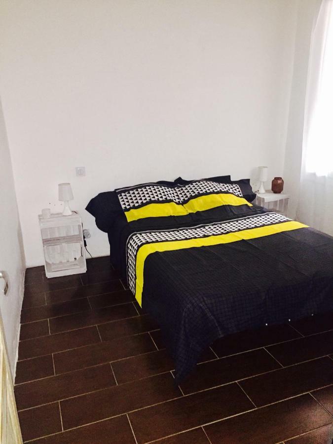 T3 Proche Castillet Perpignan Buitenkant foto